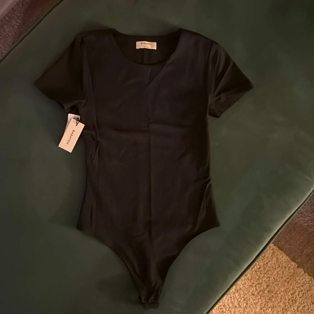 NWT Aritzia Babaton Contour Tee - Size S